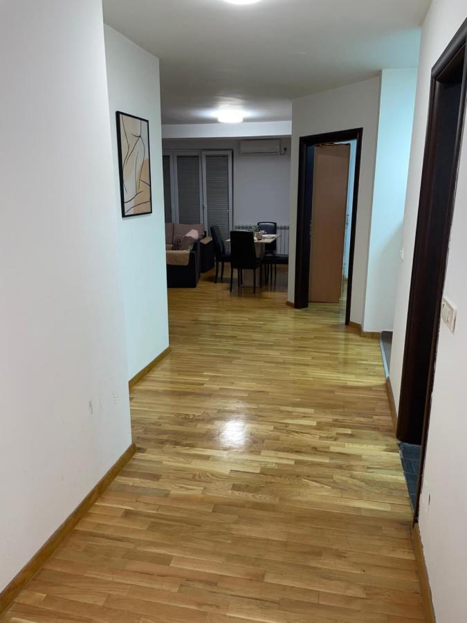 Big Apartment With Private Parking - Extra View Skopje Exterior photo